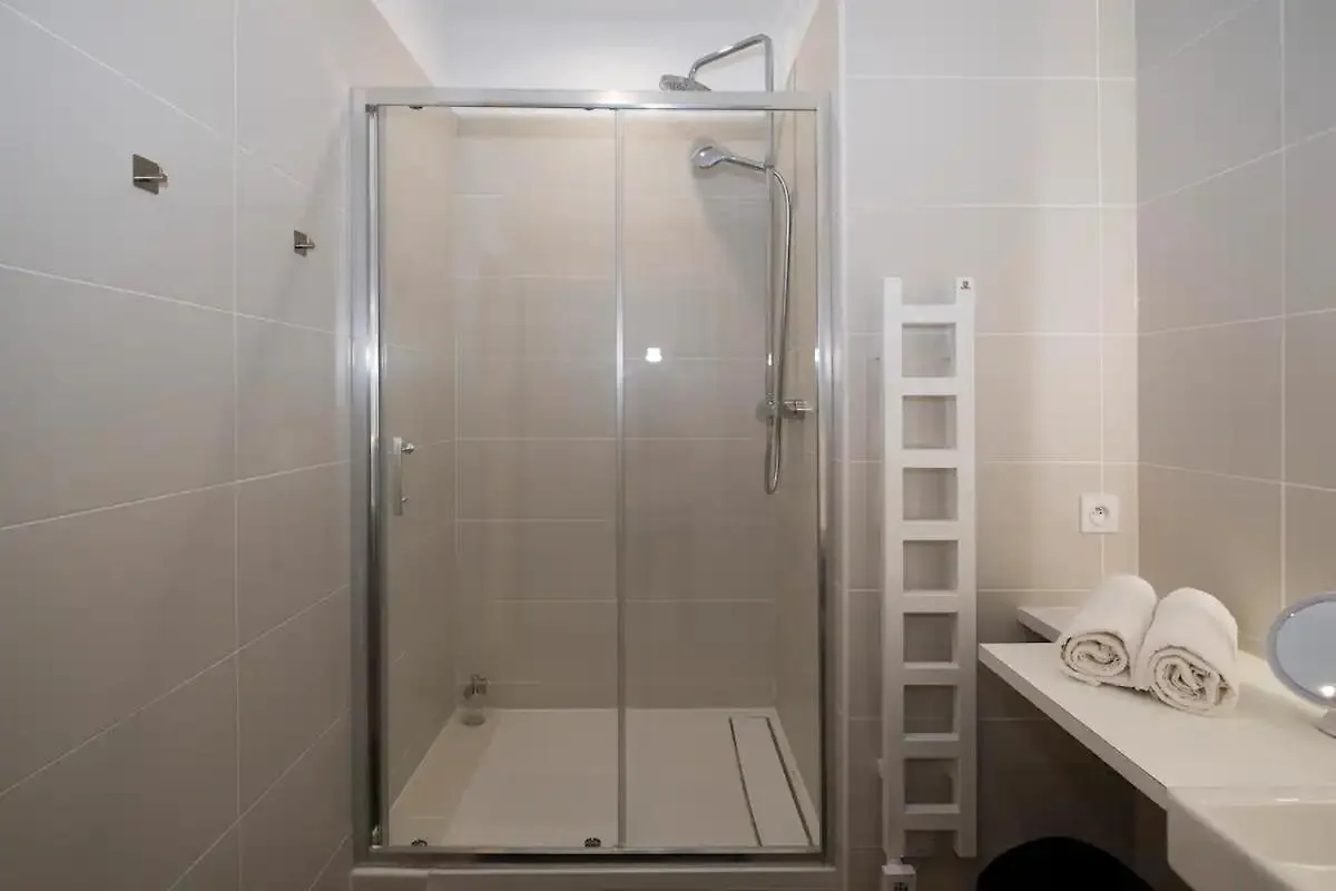 Design Suites Vieux Port Marselha 0*,