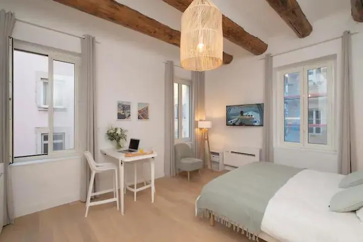 Design Suites Vieux Port Marselha
